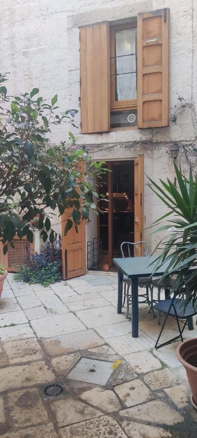 Traditional Apartment In Old City บารี ภายนอก รูปภาพ